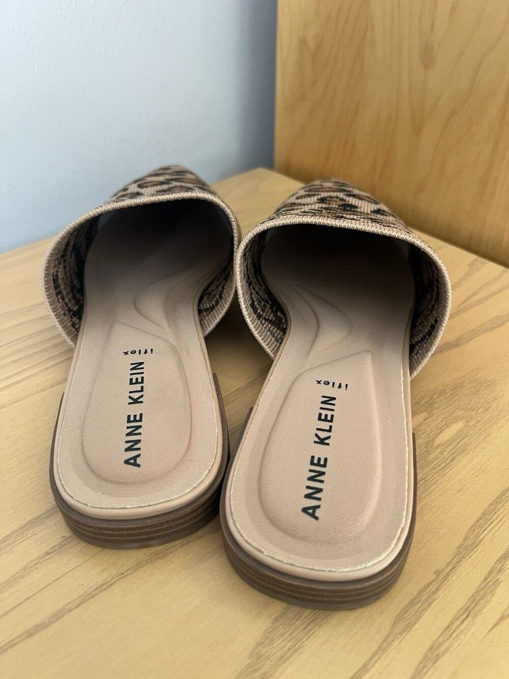 Anne Klein Women's Leopard Print Pointed Toe Slip-On Slide Flats Size 9 - Picture 4 of 4